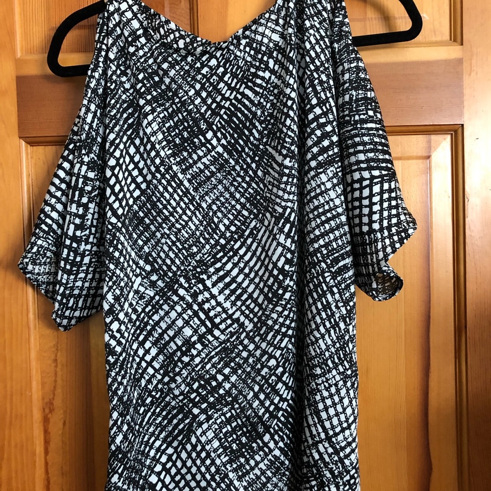 Michael Kors Cold Shoulder Top